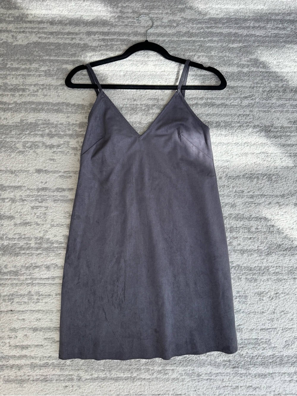 Aritzia Wilfred Women’s Gray Slip Dress with V-Neck XXS